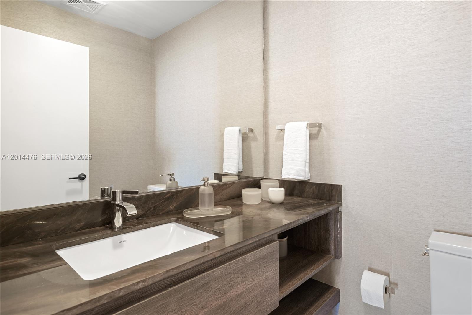 360 Ocean Dr 1106S