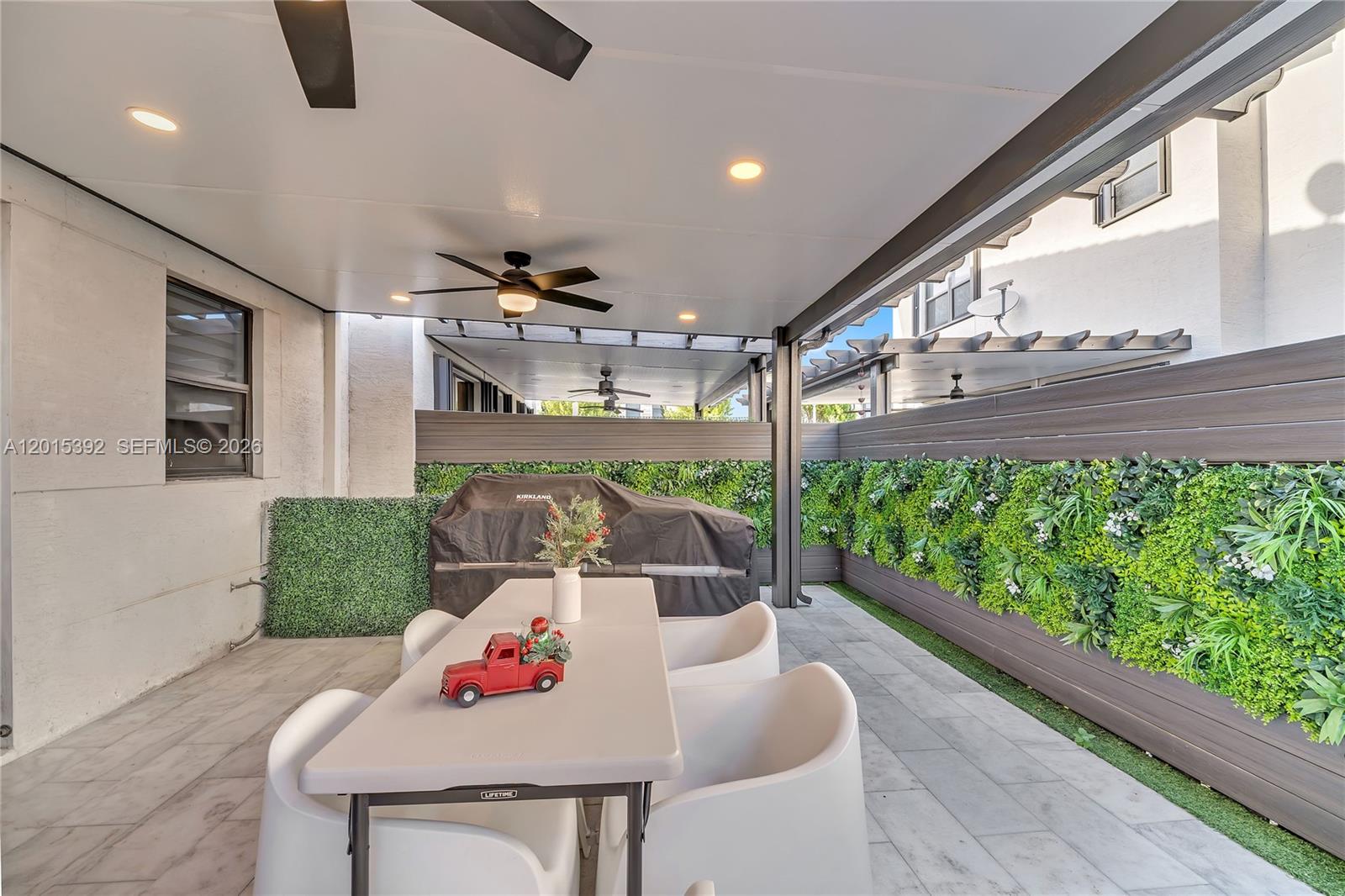 GRAND BAY SOUTH TOWNHOMES - Residential