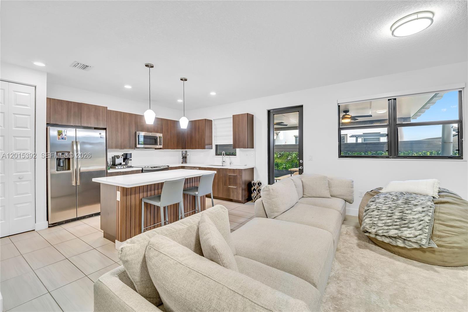 GRAND BAY SOUTH TOWNHOMES - Residential