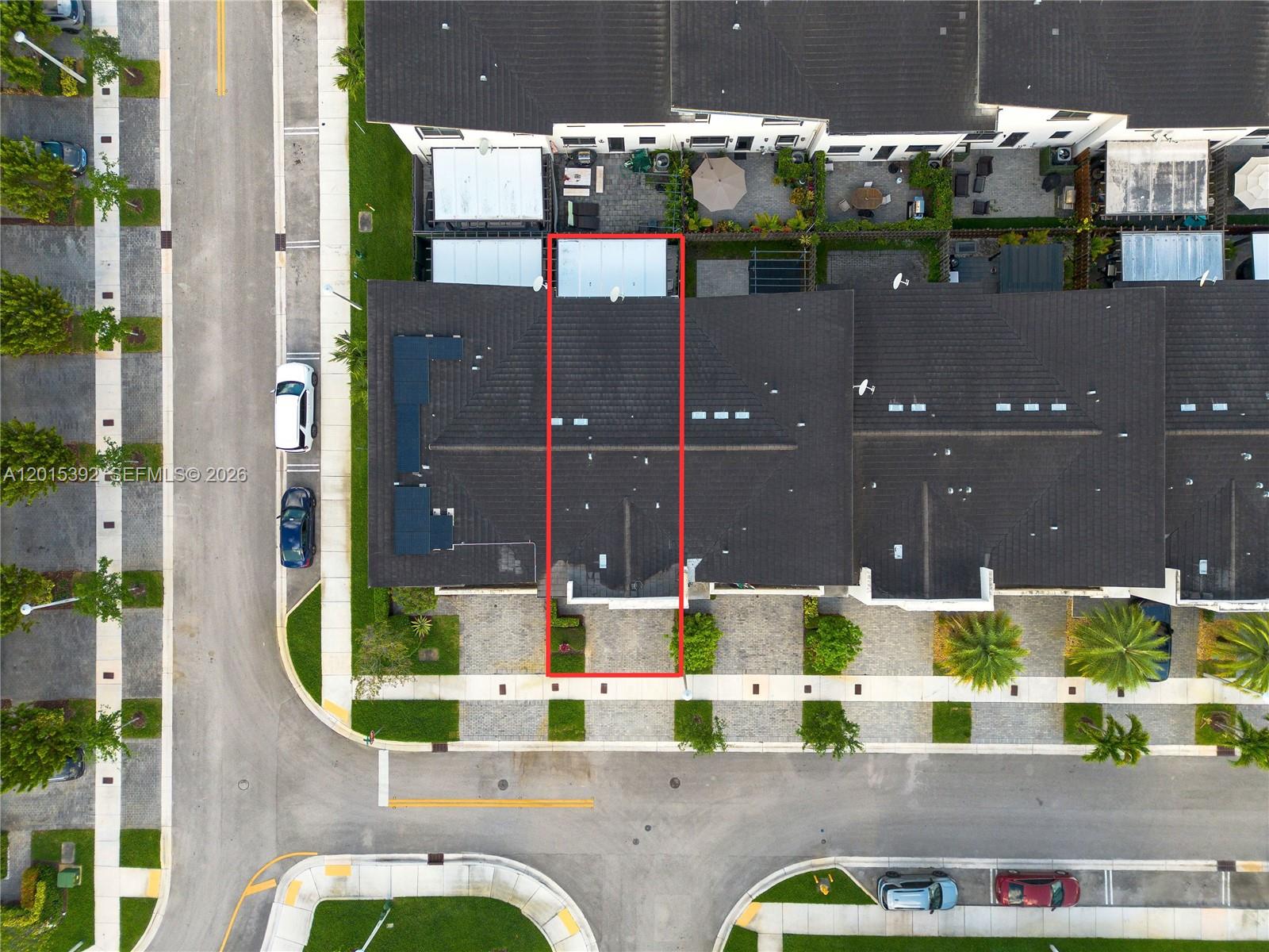 GRAND BAY SOUTH TOWNHOMES - Residential