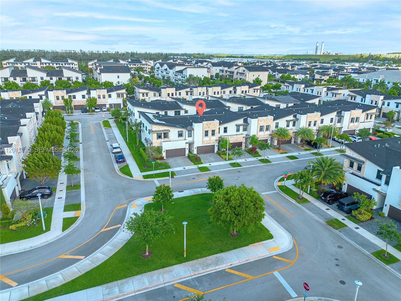 GRAND BAY SOUTH TOWNHOMES - Residential