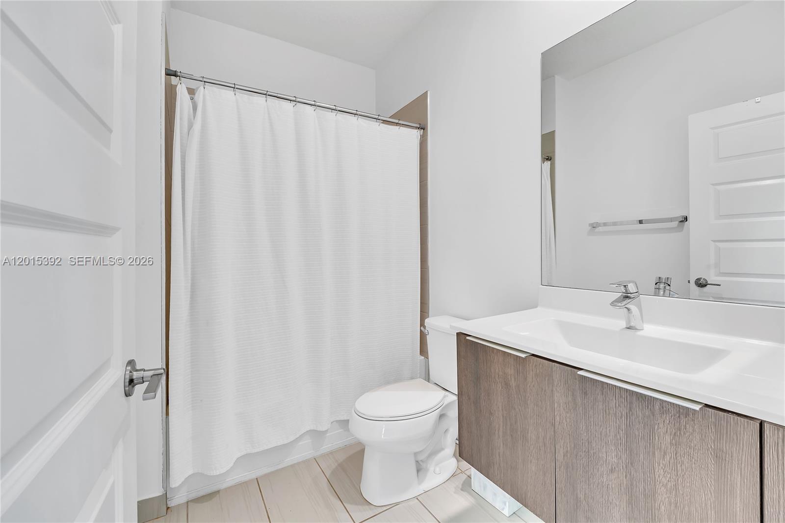GRAND BAY SOUTH TOWNHOMES - Residential