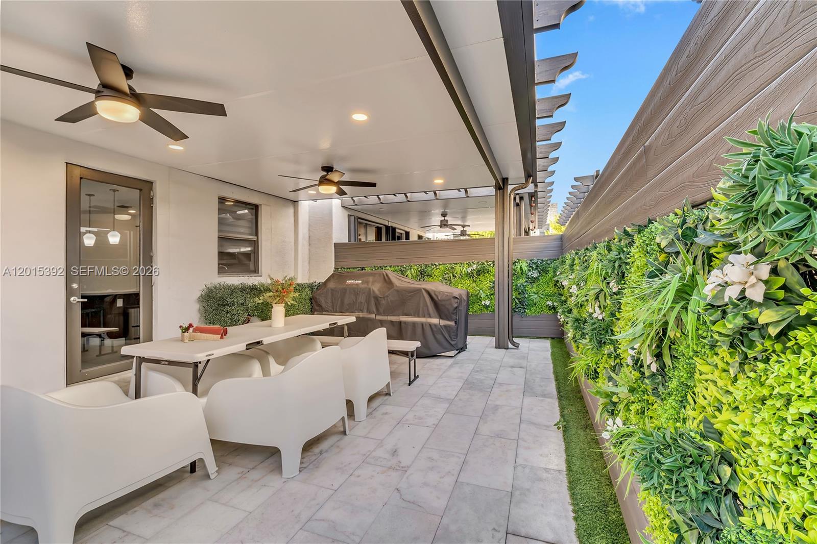 GRAND BAY SOUTH TOWNHOMES - Residential
