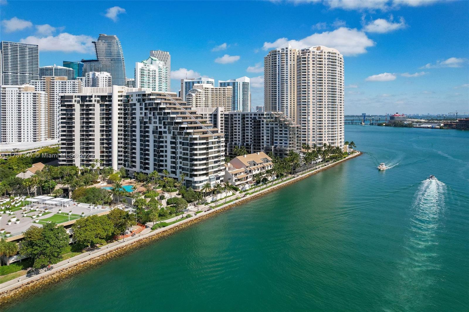 520 Brickell Key Dr A201
