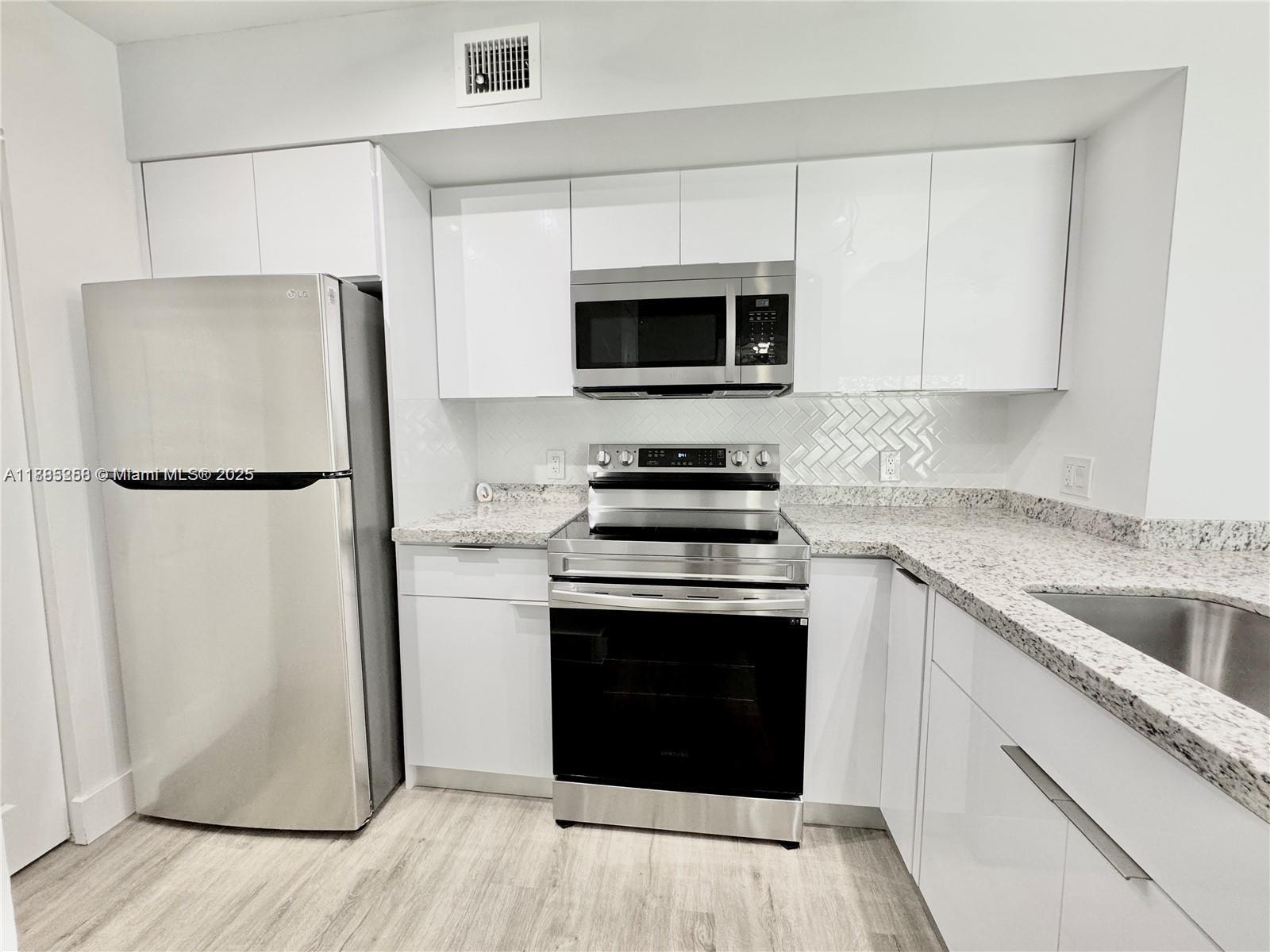 DEVONAIRE CONDO AT PEMBRO - Residential Lease