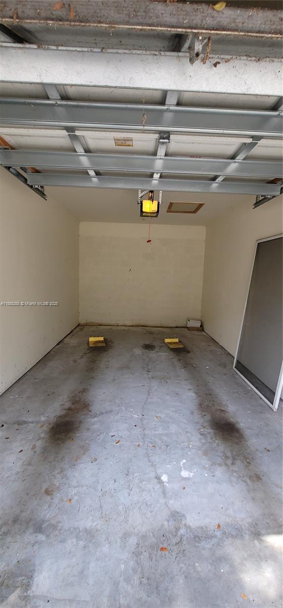 DEVONAIRE CONDO AT PEMBRO - Residential Lease