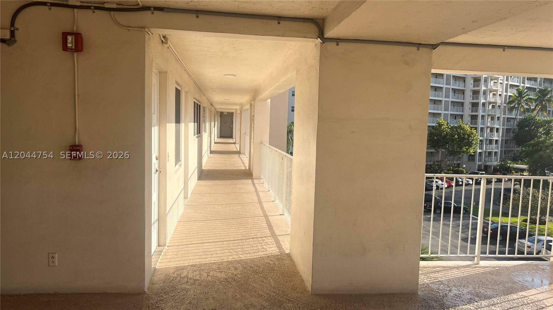 2901 S Palm Aire Dr 408