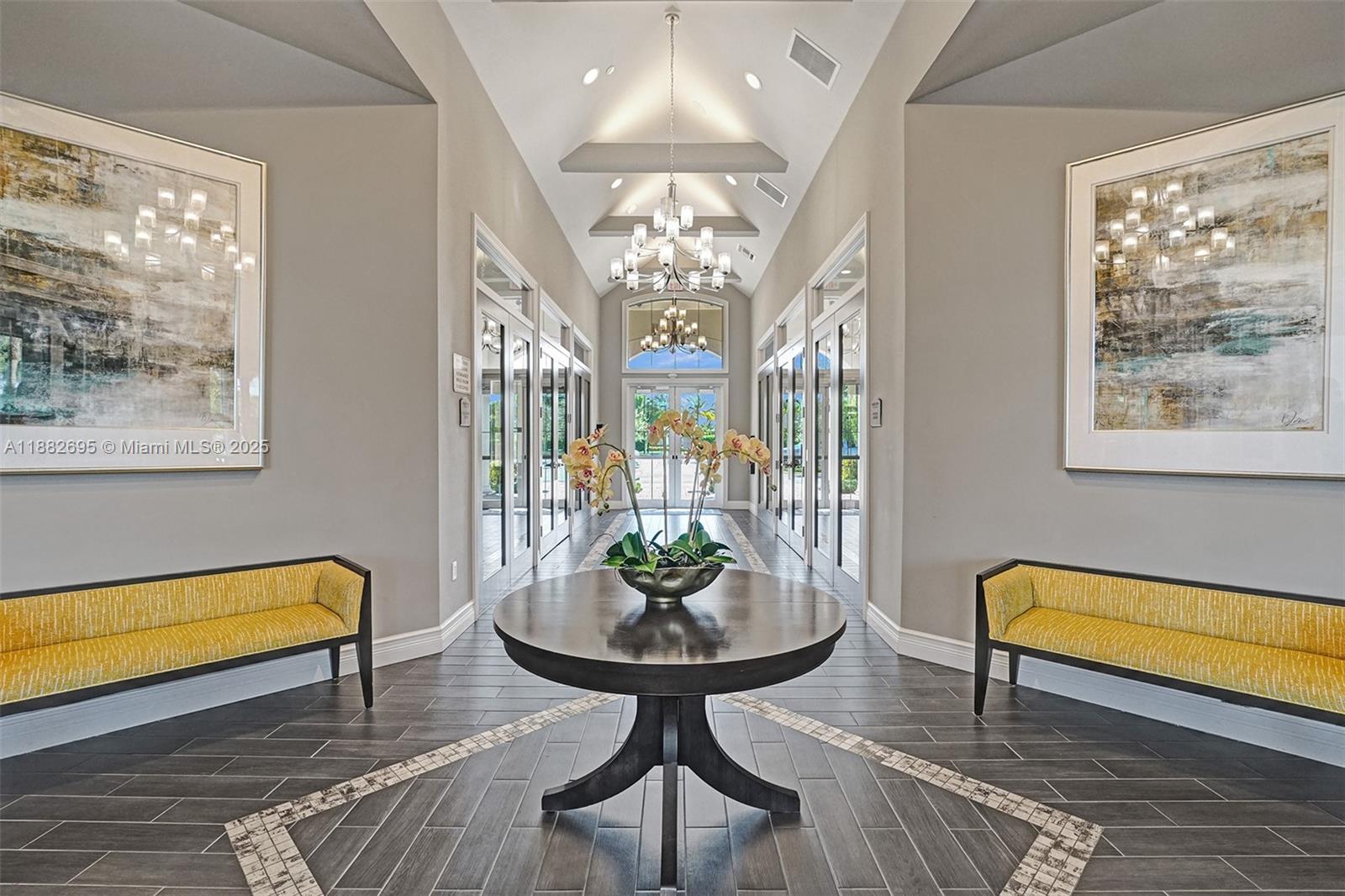 HILLCREST COUNTRY CLUB SO - Residential Lease