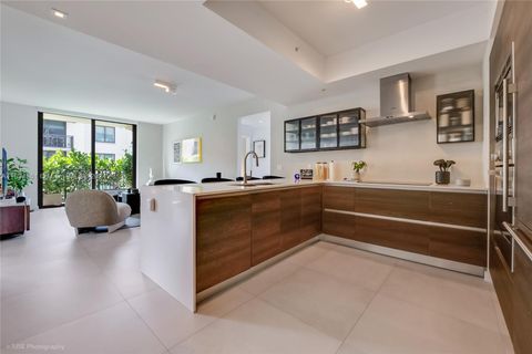 301 Altara Ave 702 Coral Gables FL 33146