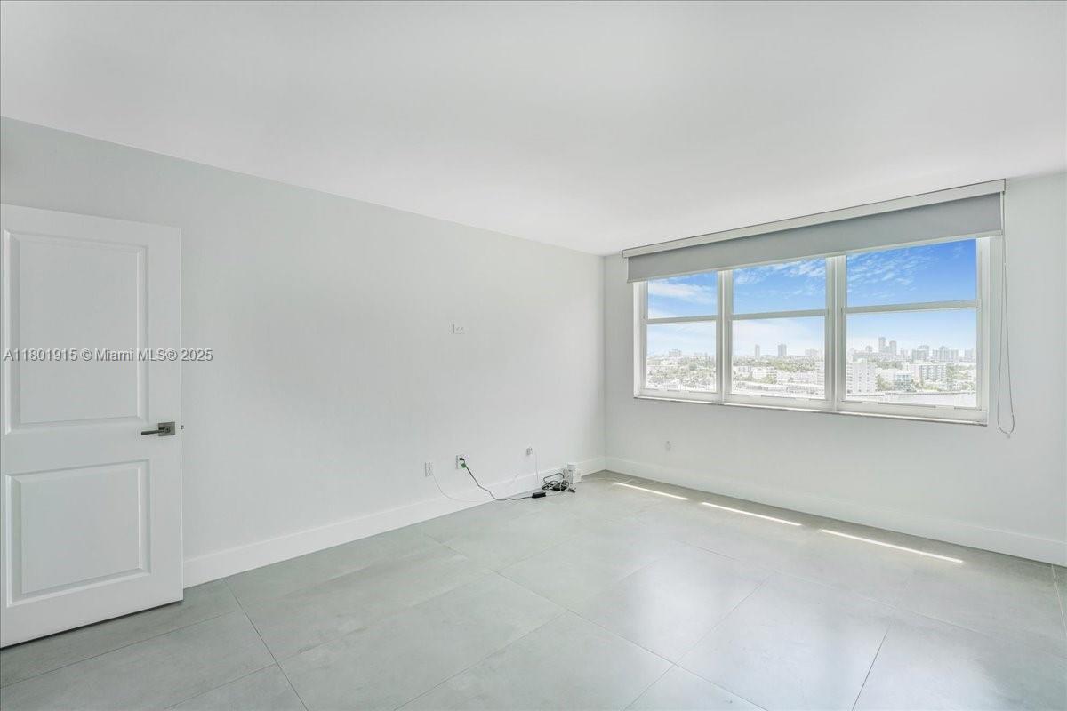 Kennedy House Condo - Residential