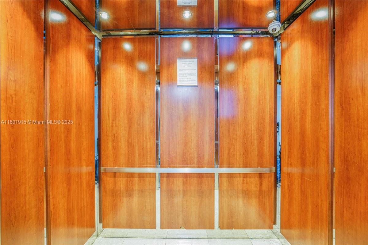 Kennedy House Condo - Residential