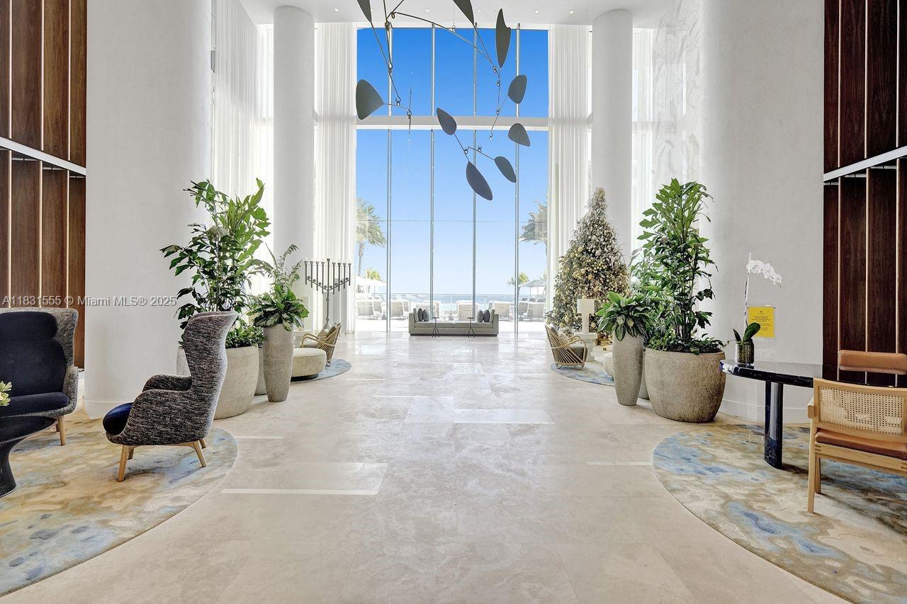 TURNBERRY OCEAN CLUB - Residential Lease