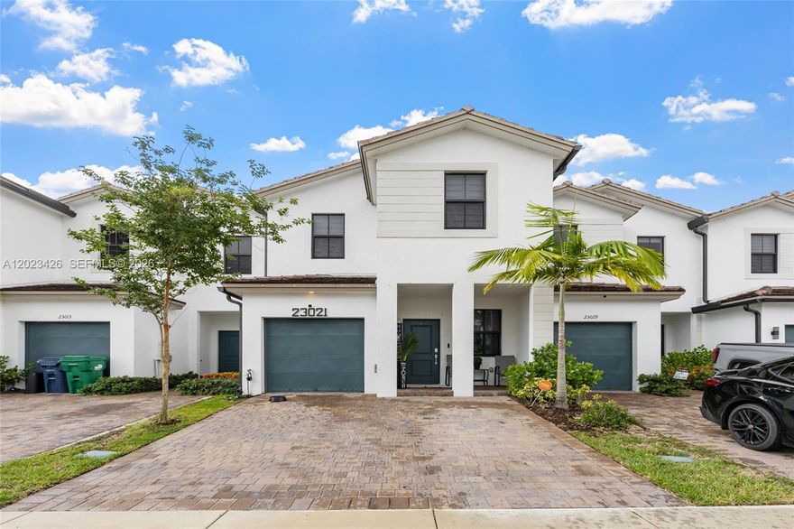 Beautiful newer construction townhome located in the desirable Siena Reserve community. This spacious 4 bedroom, 2.5 bathroom, 1 car garage home offers an open concept layout with modern finishes, white kitchen cabinetry, stainless steel appliances, quartz countertops, and abundant natural light throughout. The first floor features spacious living, family room, and dining areas perfect for entertaining, while the upstairs offers comfortable bedrooms and functional space for the entire family. Enjoy a private fenced backyard, low HOA, and a convenient location near major highways, schools, shopping, dining, and parks. Move in ready and competitively priced.