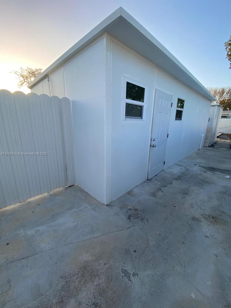 Rental Property at 3501 Nw 182nd St 1, Miami Gardens, Broward County, Florida - Bedrooms: 1 
Bathrooms: 1  - $1,600 MO.