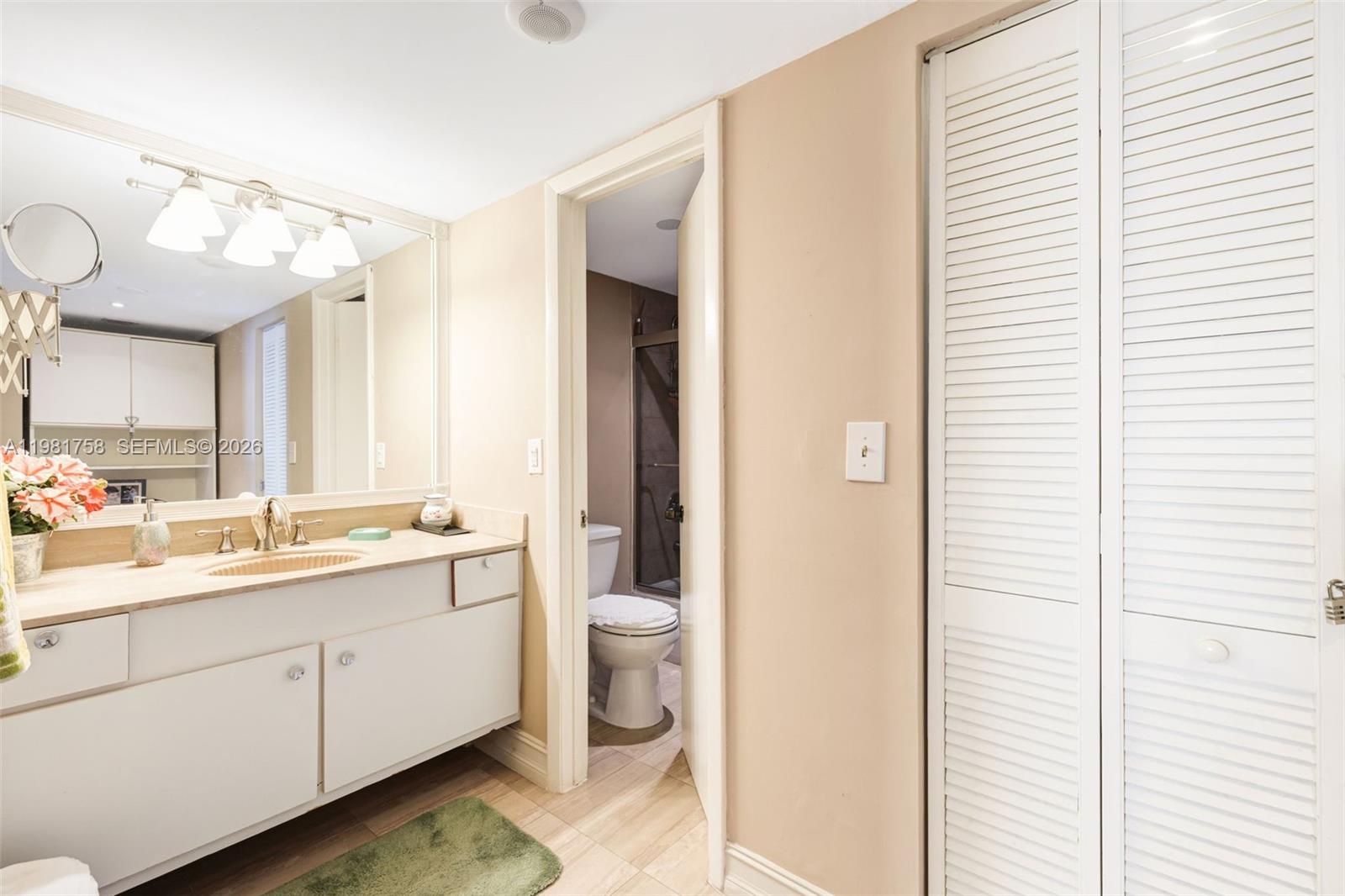 MANATEE CONDO - Residential