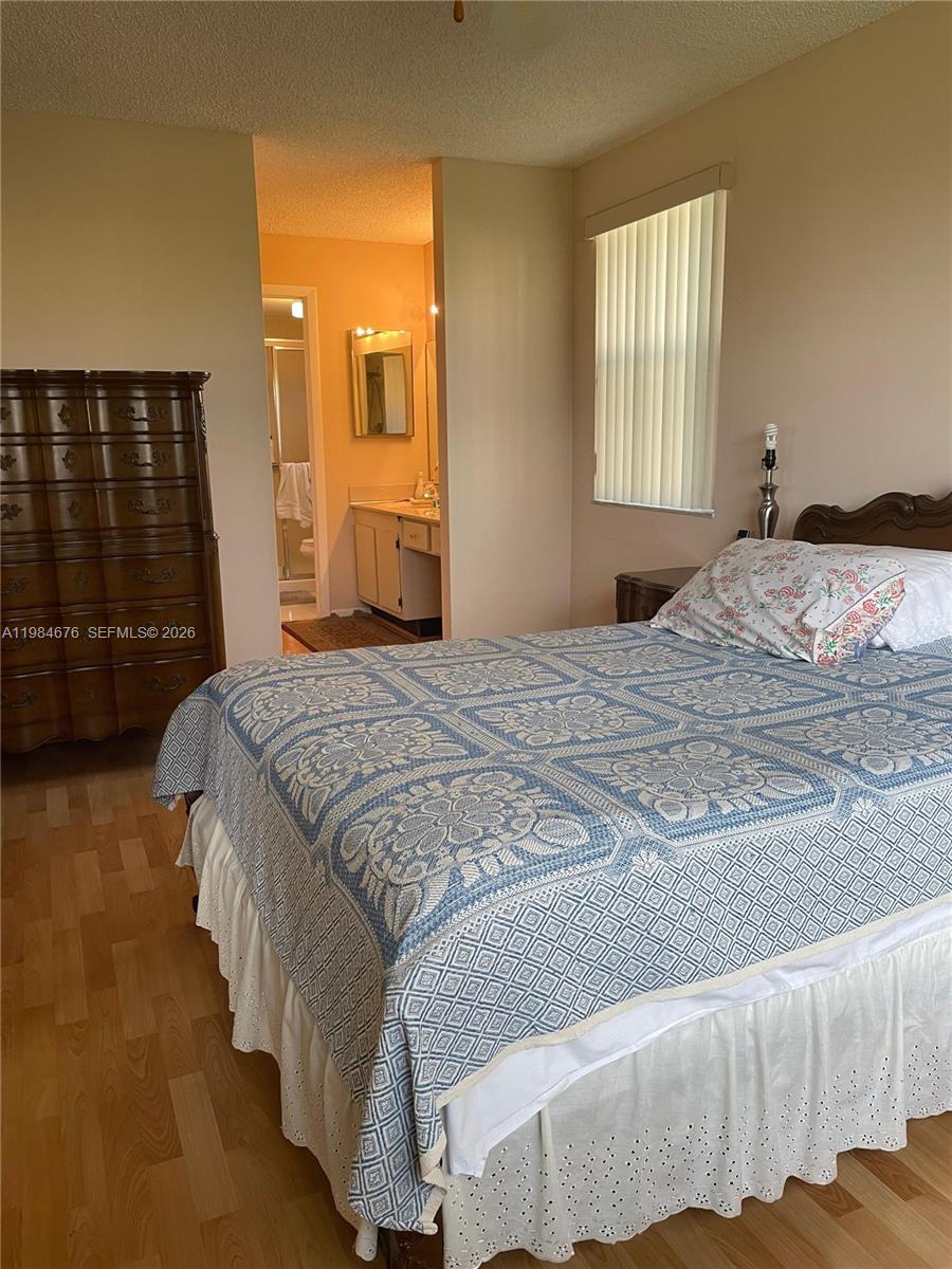 SUNRISE LAKES 185 CONDO - Residential