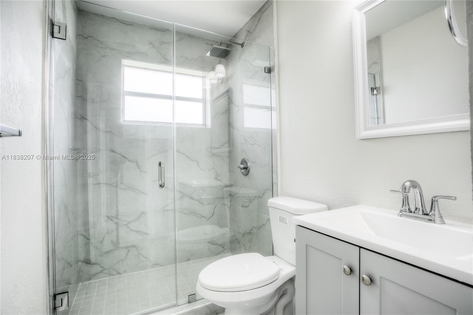 LESLIE LAKE NORTH - Residential