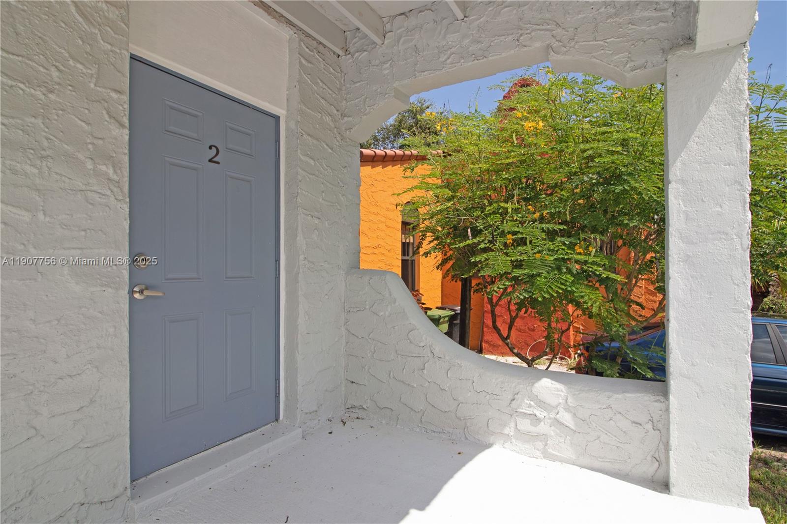 LAUDERDALE - Residential Lease