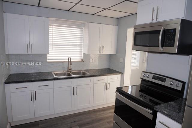 LAUDERDALE - Residential Lease