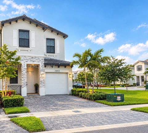 Photo of 13414 SW 286th St, Homestead, FL 33033 (MLS # A12103374)