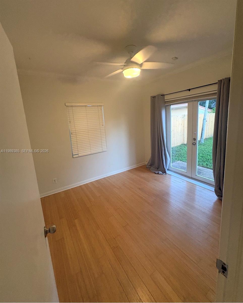 LAKEWAY - Residential