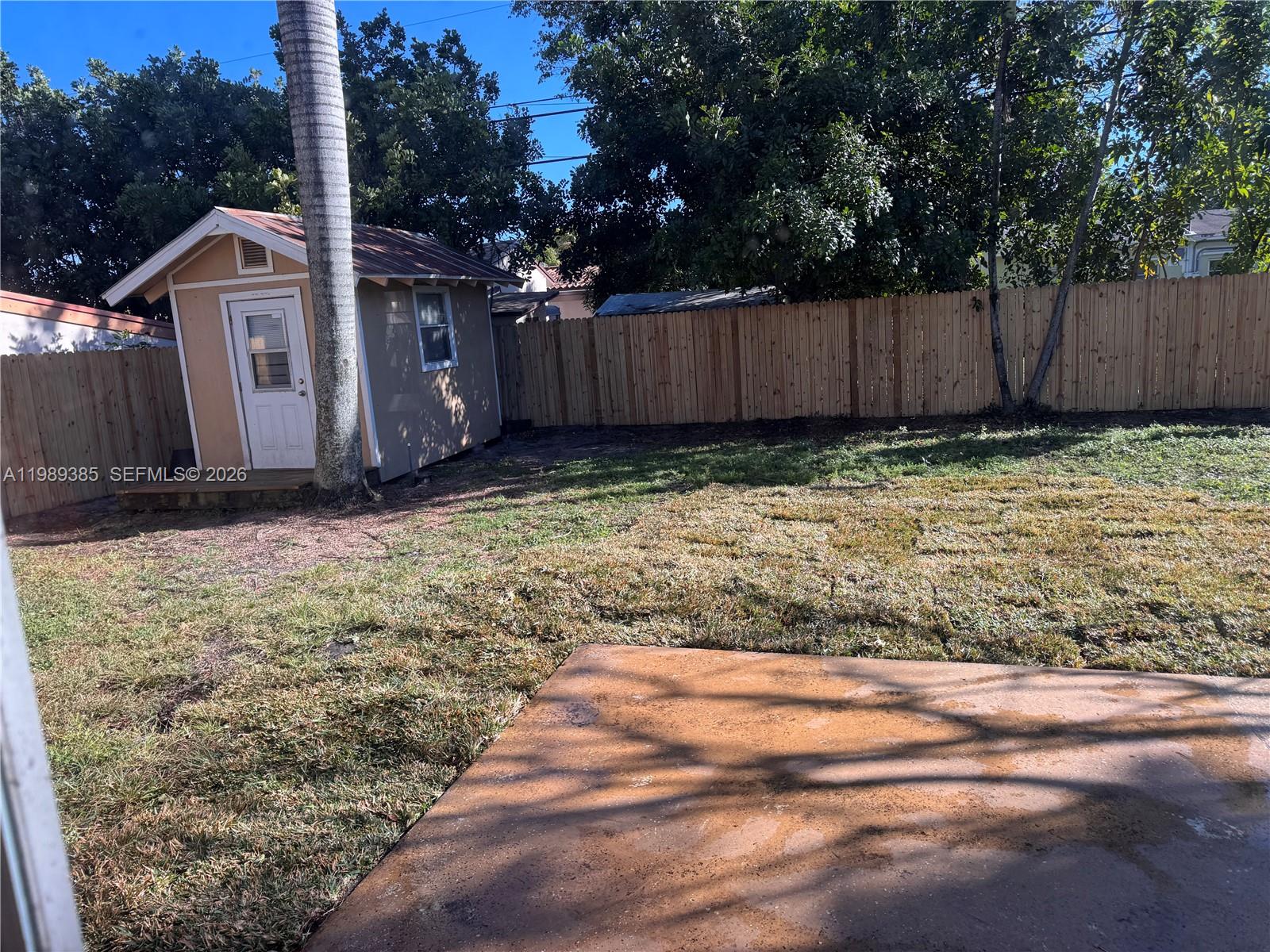 LAKEWAY - Residential