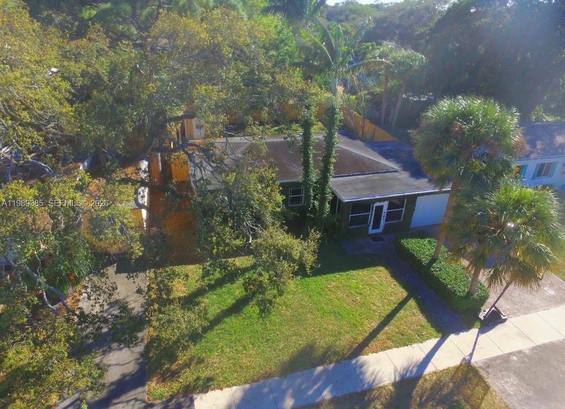 LAKEWAY - Residential
