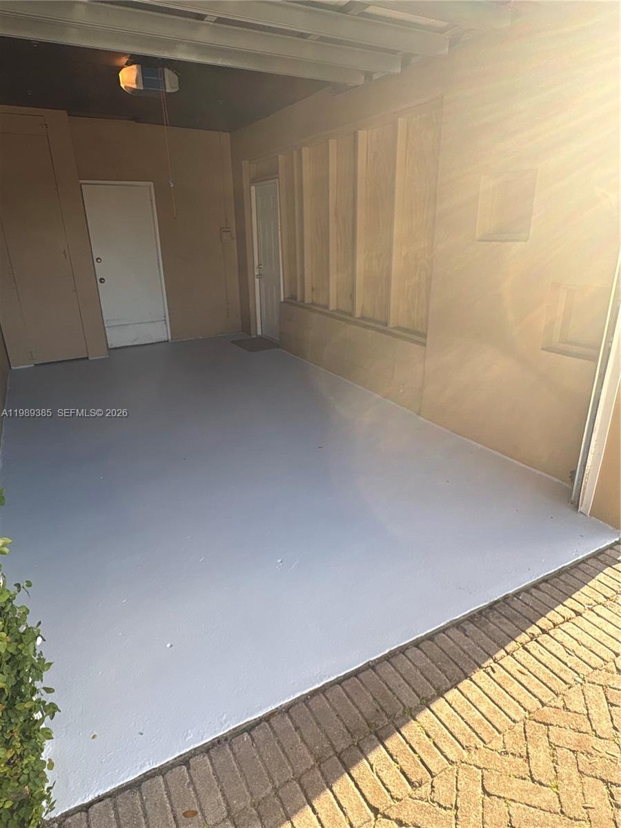 LAKEWAY - Residential