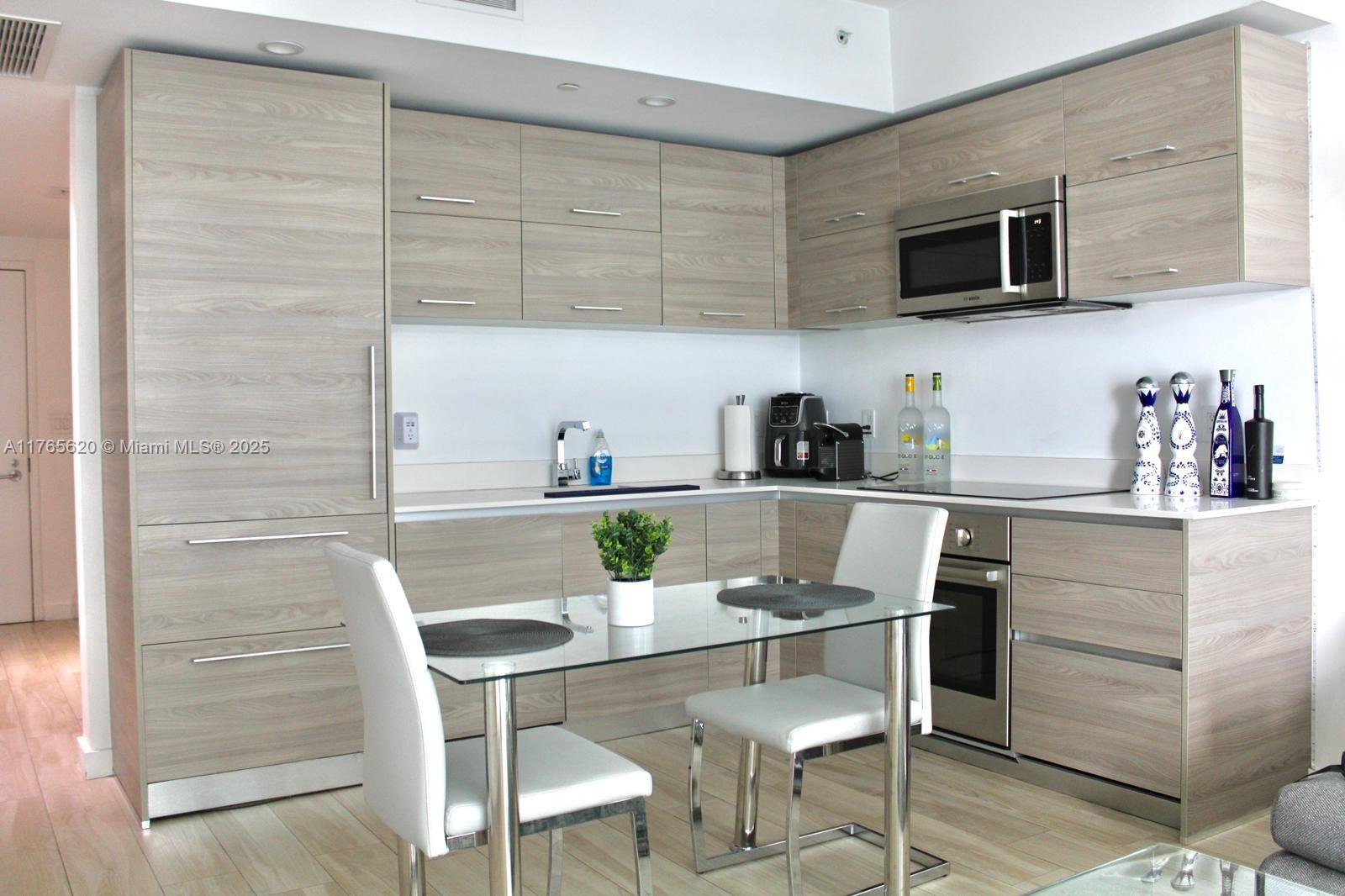 1300 S MIAMI AVENUE CONDO - Residential