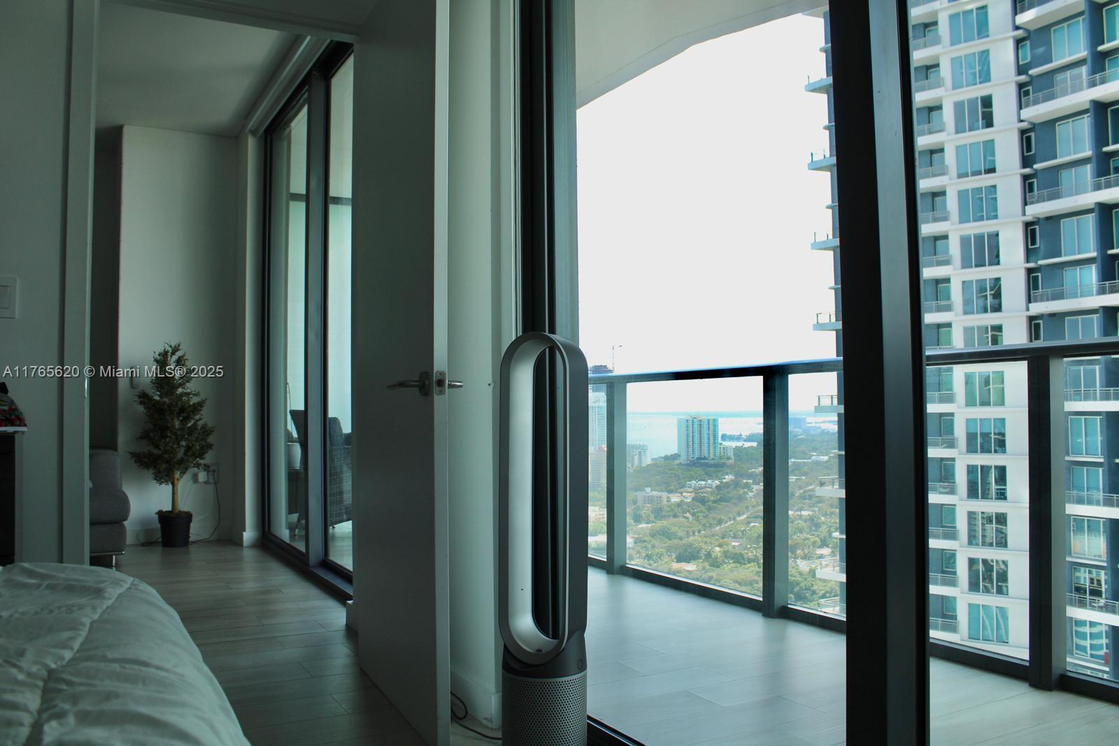 1300 S MIAMI AVENUE CONDO - Residential