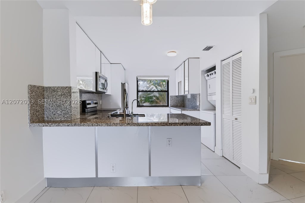 Photo of Plantation, FL 33322 (MLS # A12072013)