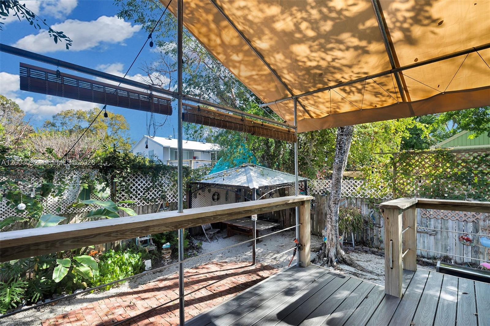 BOWENS ADD RIVIERA VILLAG - Residential