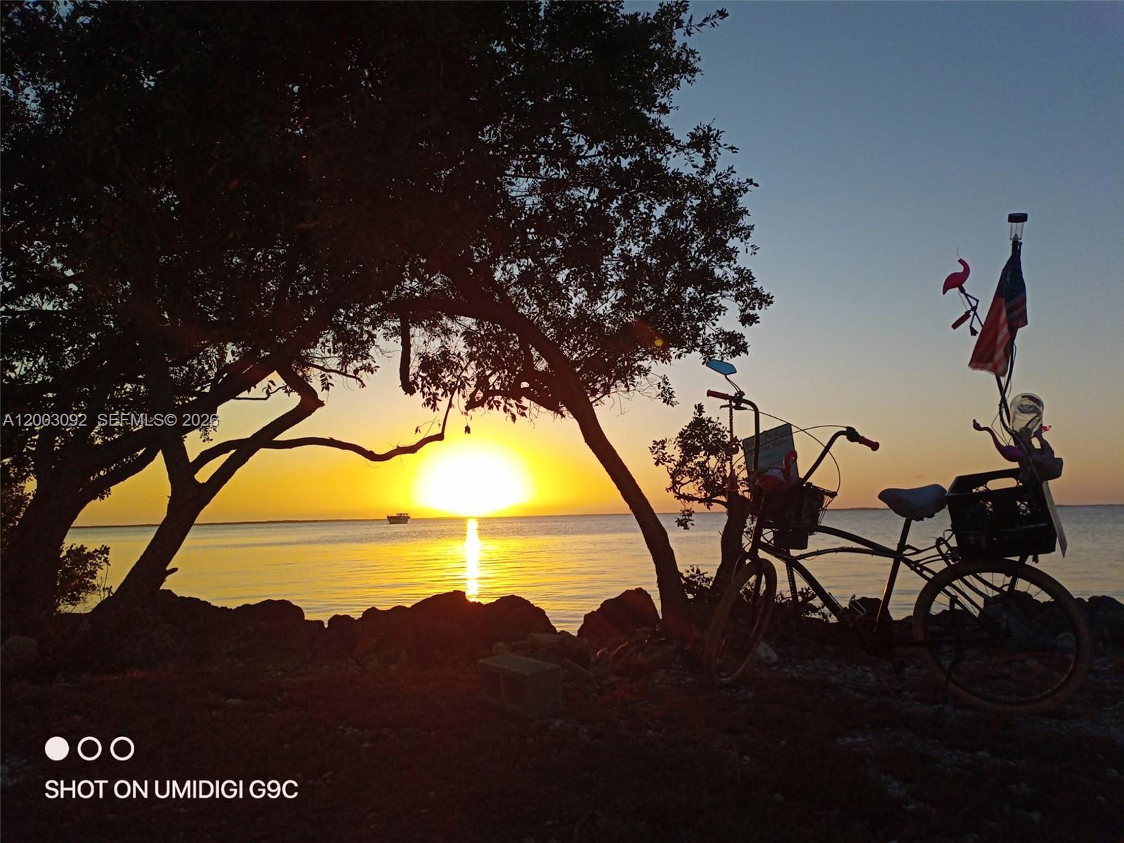 BOWENS ADD RIVIERA VILLAG - Residential