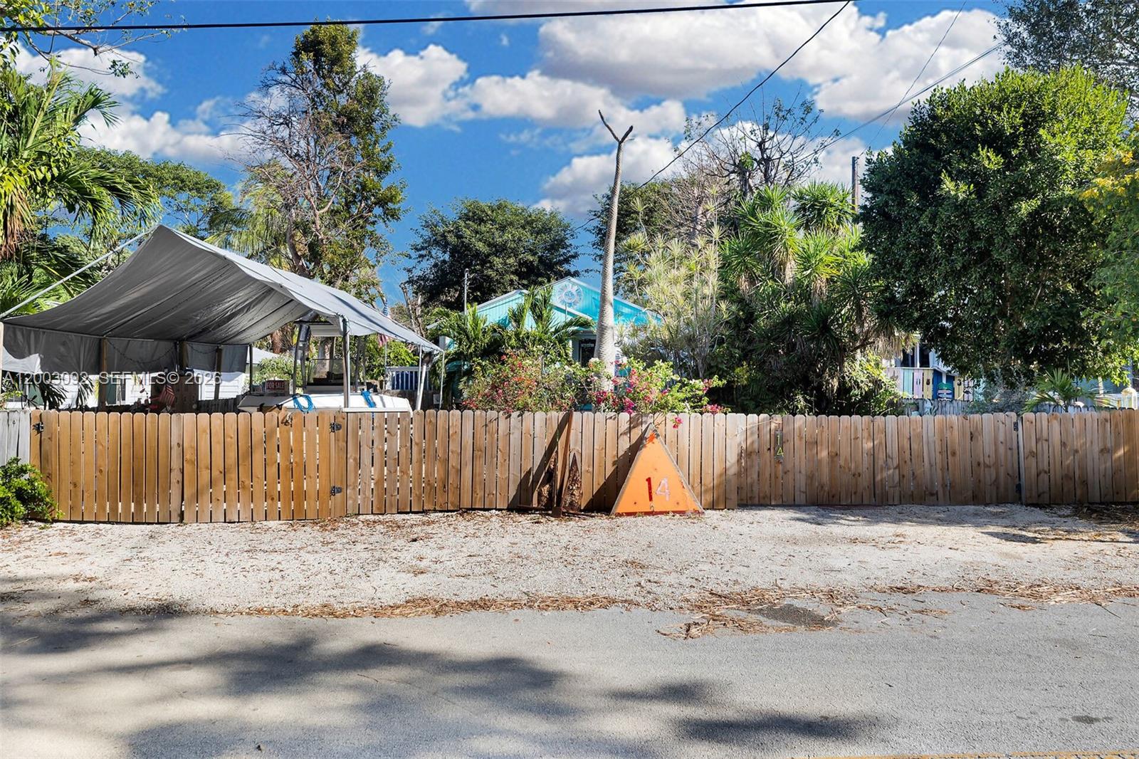 BOWENS ADD RIVIERA VILLAG - Residential