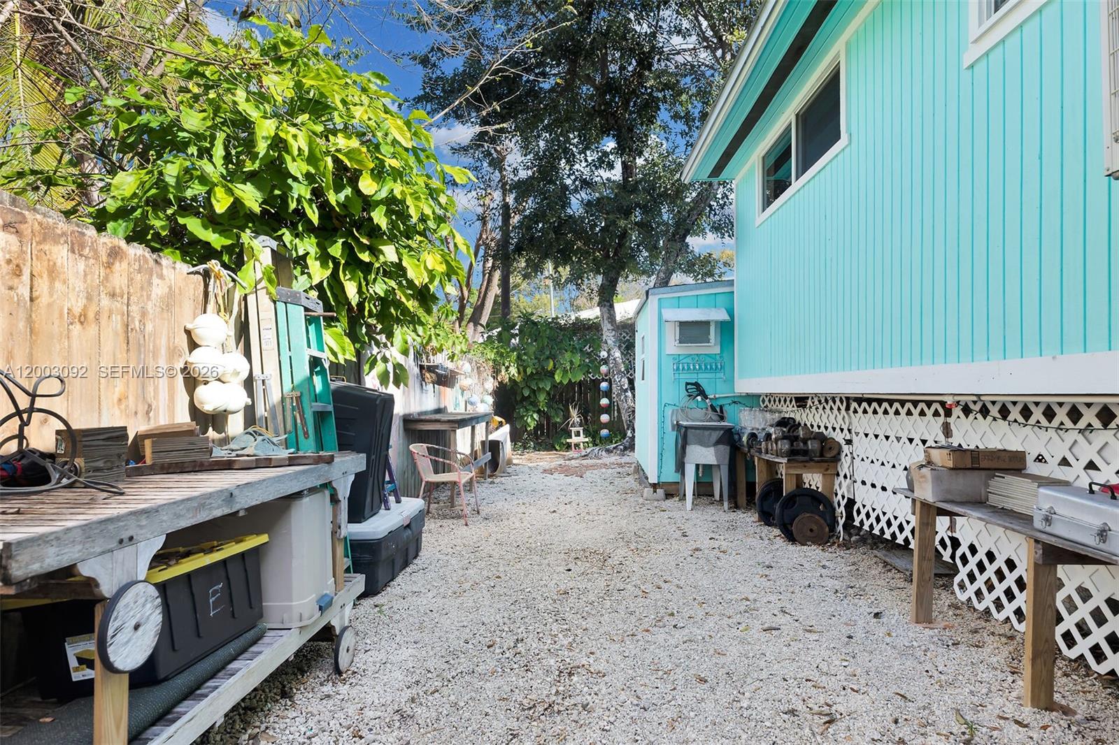 BOWENS ADD RIVIERA VILLAG - Residential