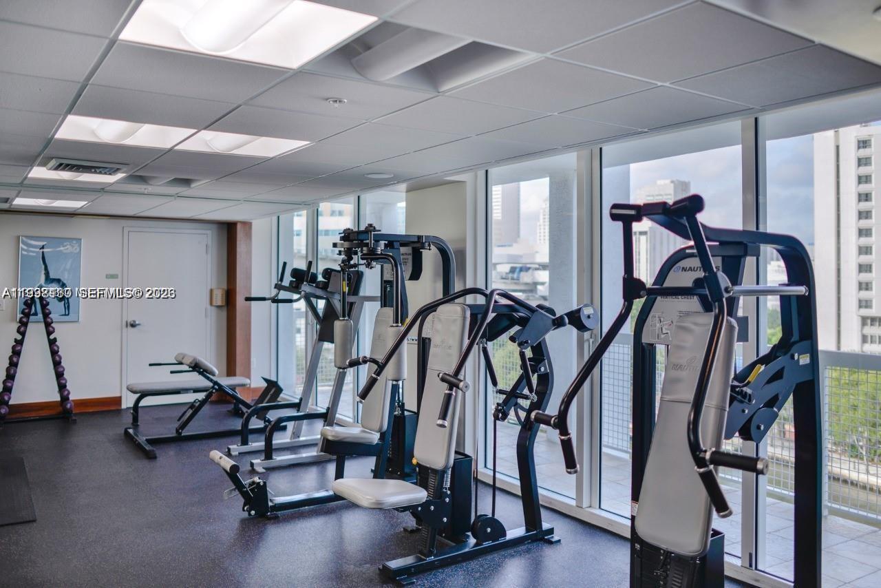 BRICKELL ON THE RIVER S T - Residential Lease