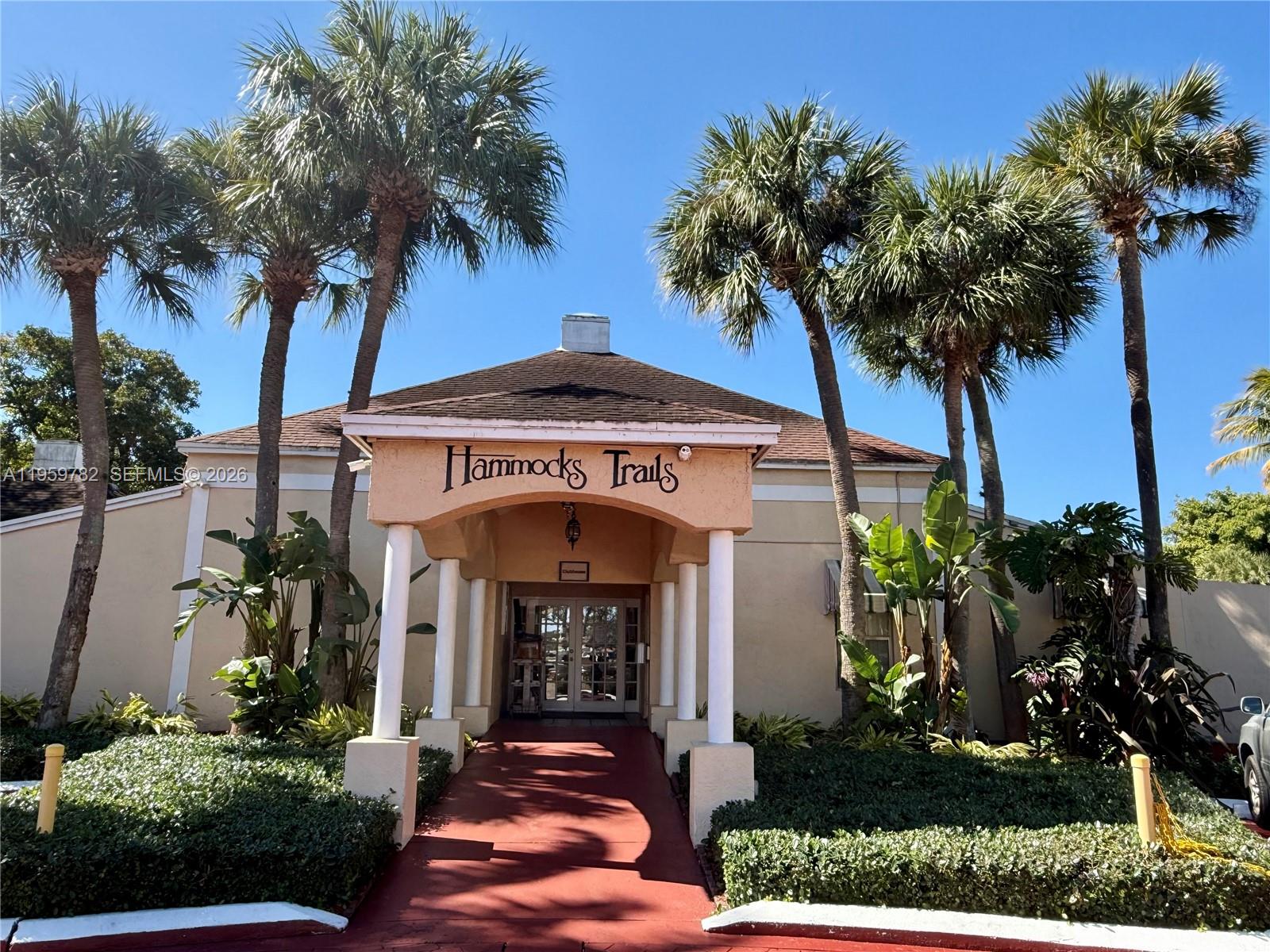 HAMMOCKS TRAILS CONDO - Residential