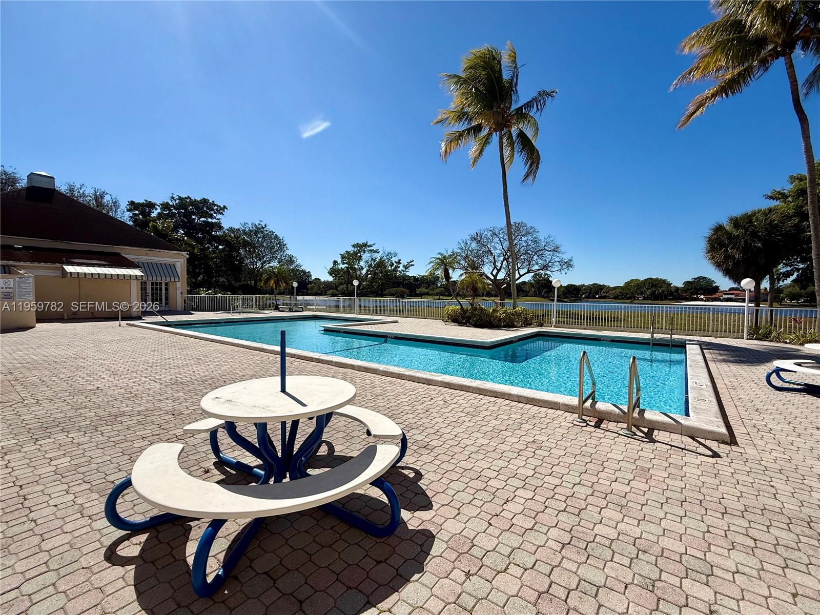 HAMMOCKS TRAILS CONDO - Residential