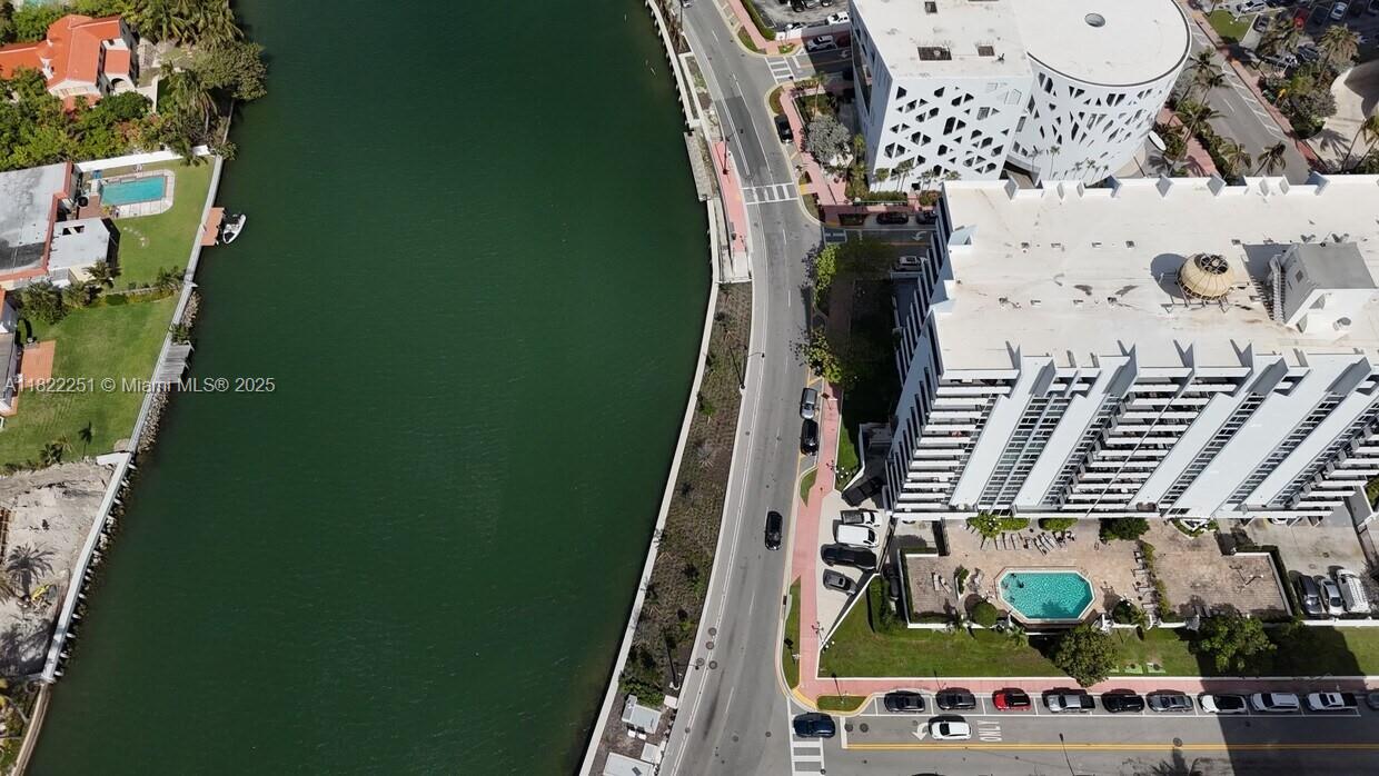 MIAMI BEACH IMP CO SUB - Land