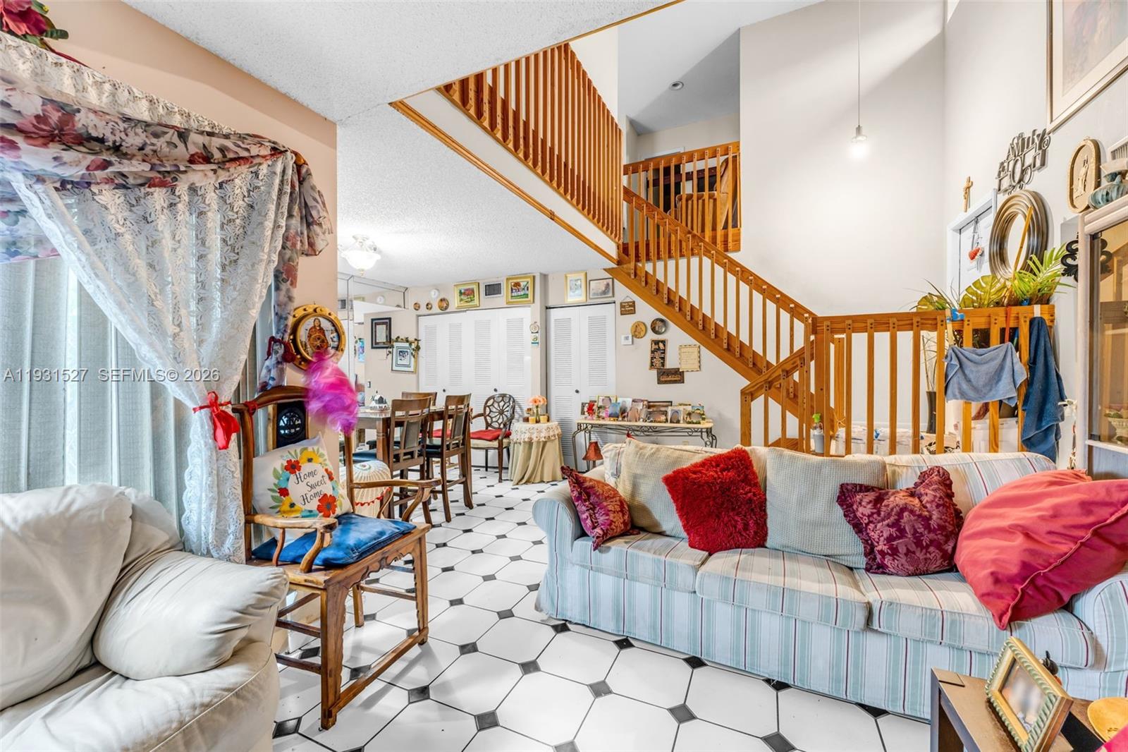 LAKES MEADOW VLG HMS CDO 4 - Residential