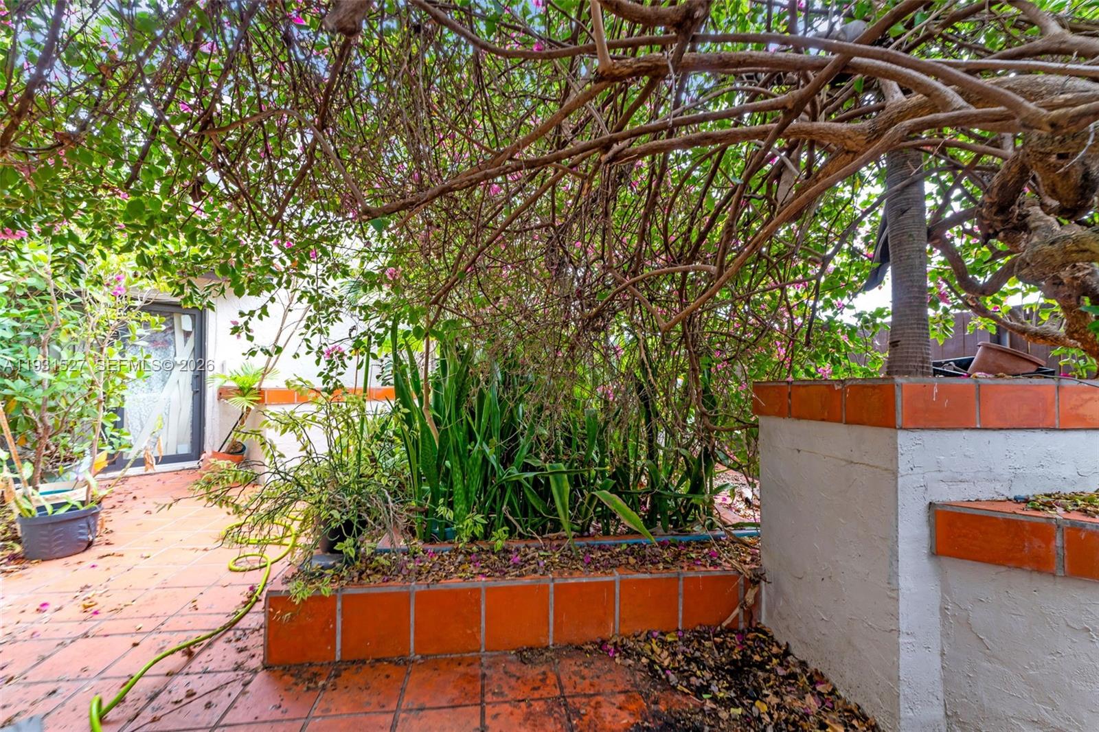 LAKES MEADOW VLG HMS CDO 4 - Residential