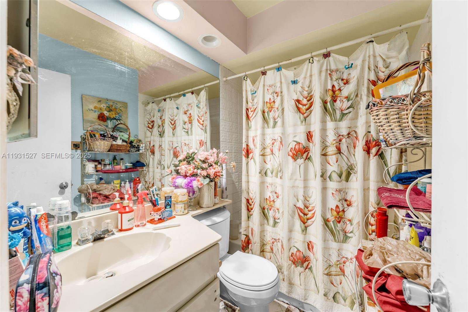 LAKES MEADOW VLG HMS CDO 4 - Residential