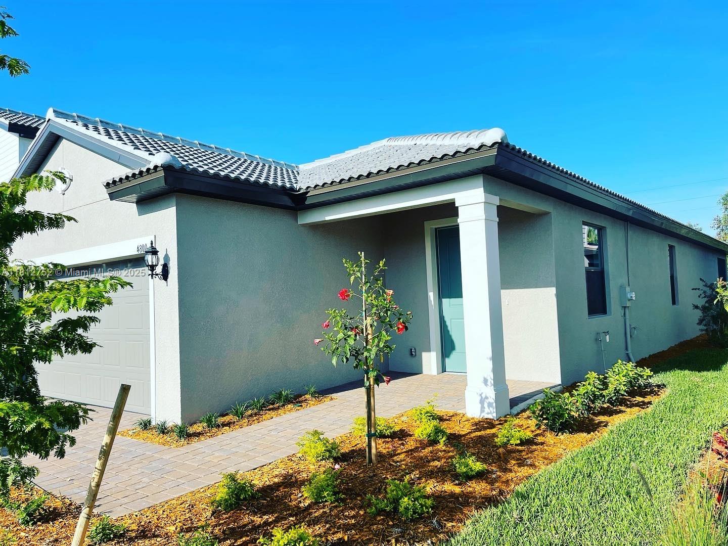 Rental Property at 4800 Crested Eagle Lane, Fort Myers, Lee County, Florida - Bedrooms: 3 
Bathrooms: 2  - $2,500 MO.