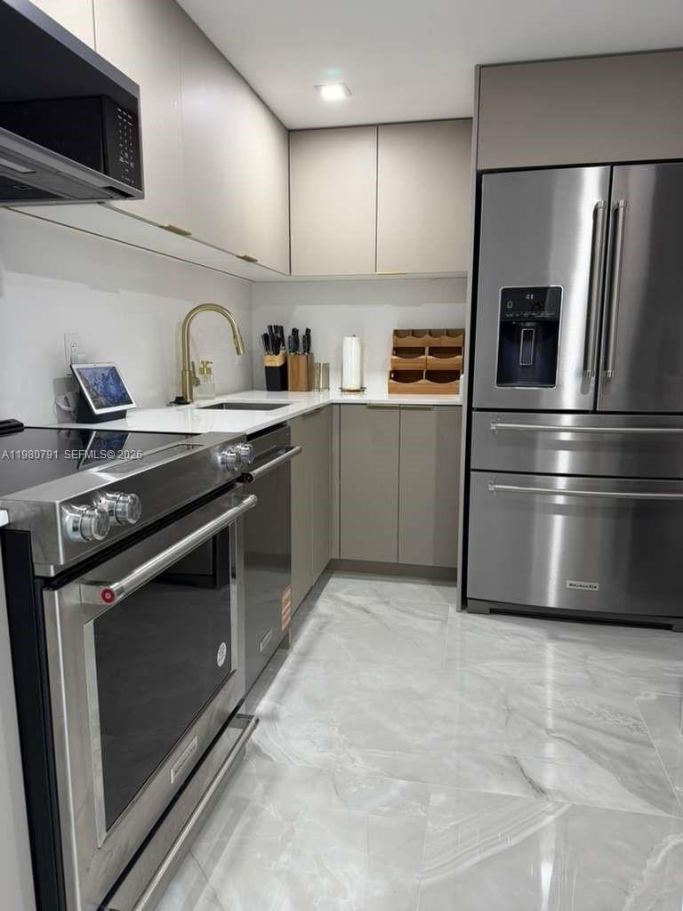 WATERVIEW CONDO - Residential