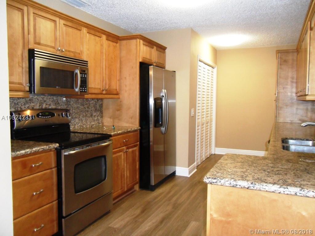 PRINCETONIAN WEST - Residential