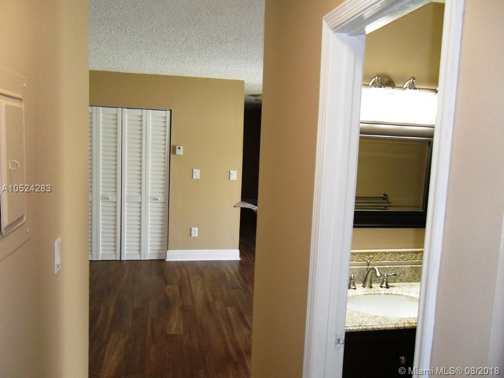 PRINCETONIAN WEST - Residential