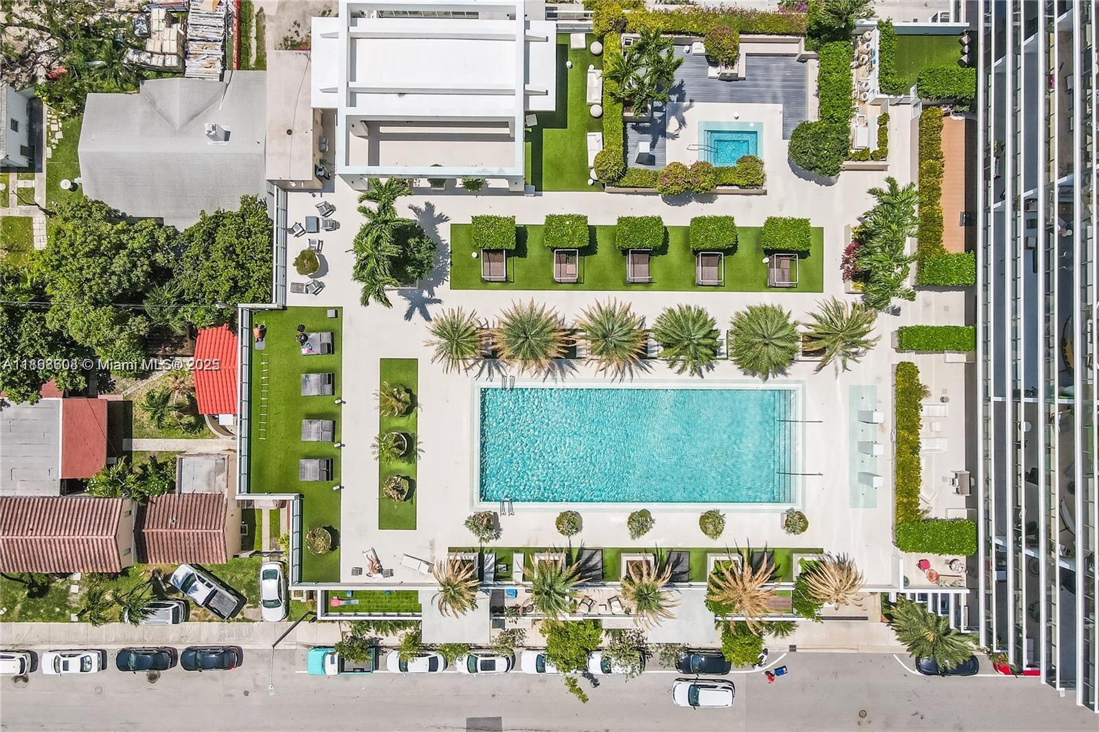 BAY HOUSE MIAMI CONDO - Residential