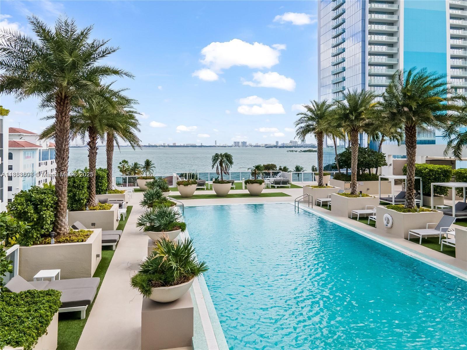 BAY HOUSE MIAMI CONDO - Residential