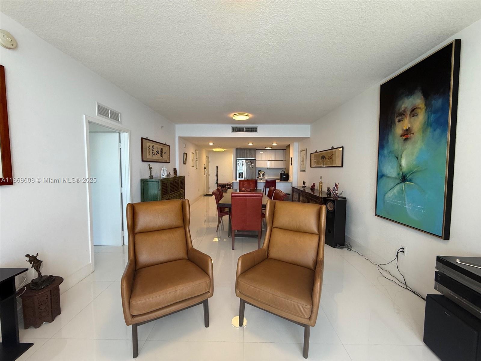 BAY HOUSE MIAMI CONDO - Residential