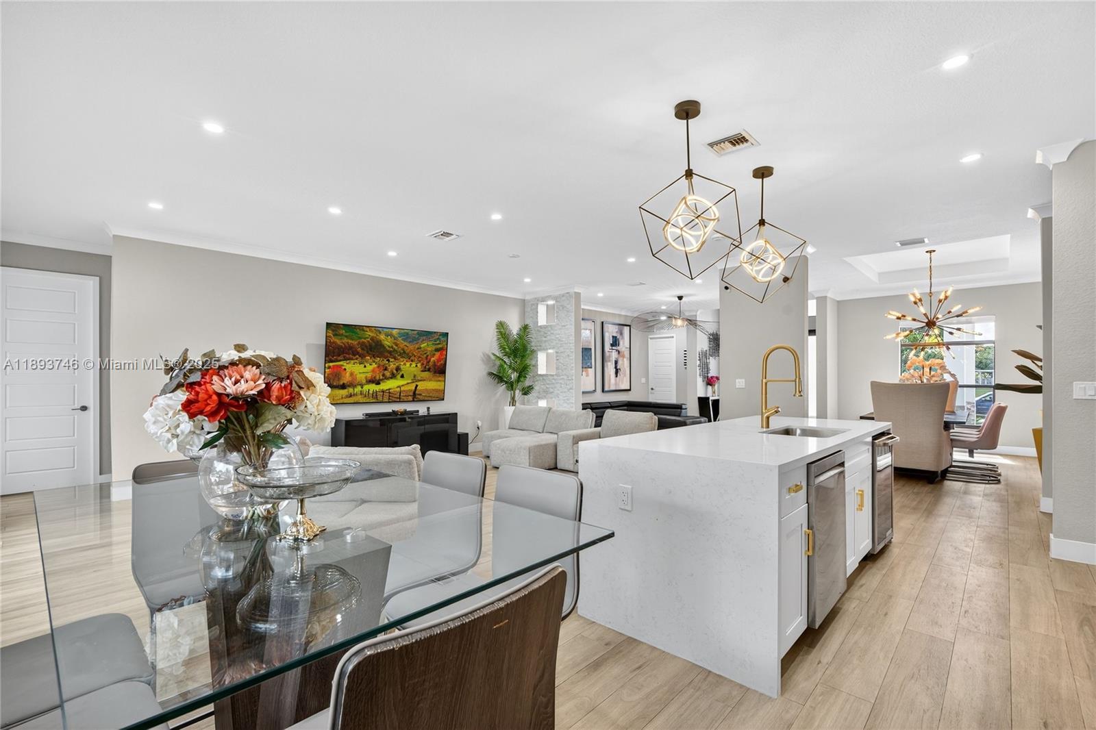 SEARS HOMELIFE - Residential